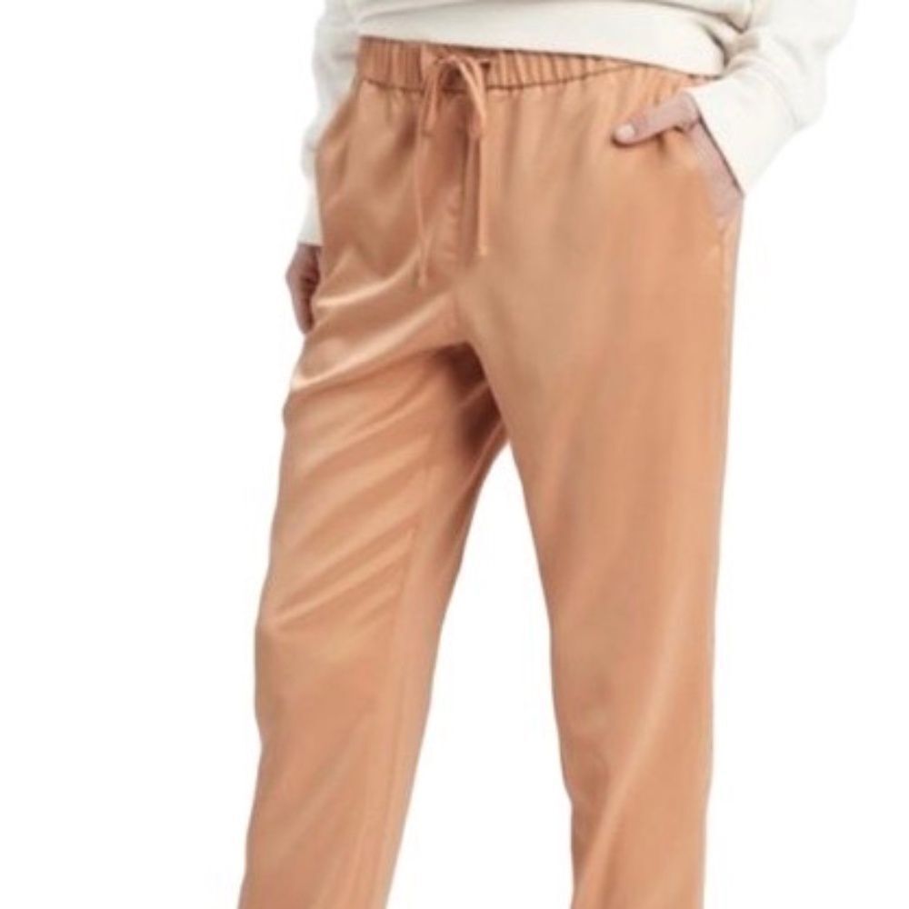 Banana Republic Factory NWT Pale Coral Satin Textured Jogger Pants Sz XS